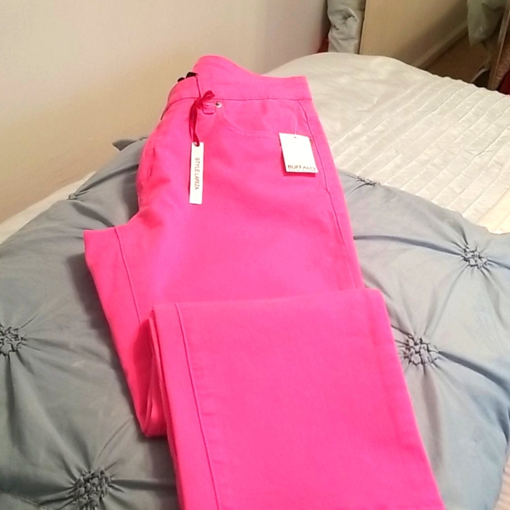 Hot Pink Buffalo Lapeza Stretch Capri Pants